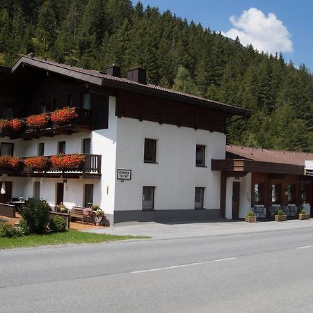 Gasthof Zur Einkehr Санкт Леонард им Пицтал Екстериор снимка