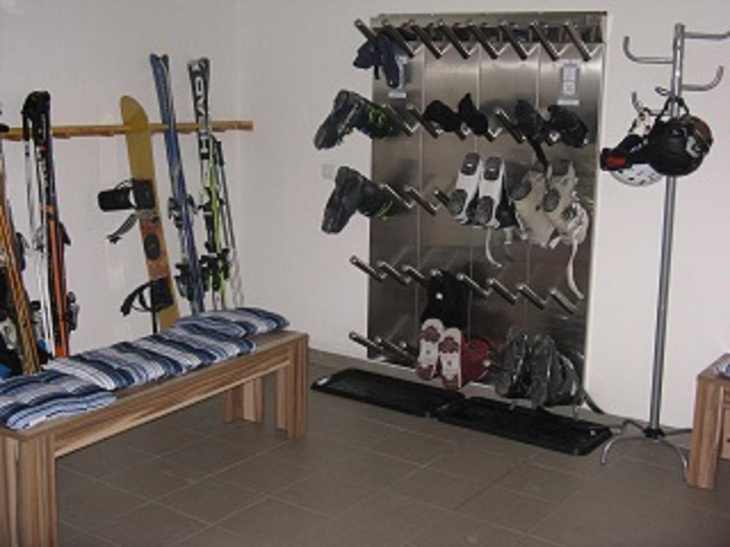Gasthof Zur Einkehr Санкт Леонард им Пицтал Екстериор снимка